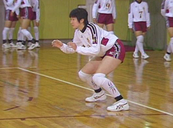 第２巻 粘りのバレーの原点 レシーブ練習 細田学園高校 ハンディを克服する粘りのバレー バレーボール Dvd通販サイトのジャパンライム